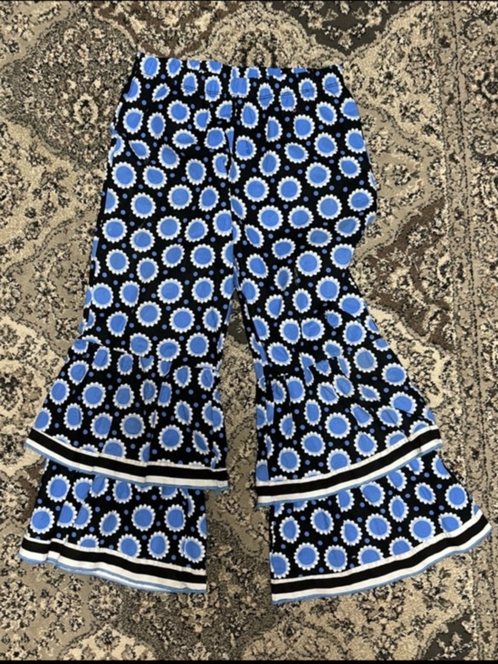 Ann Loren Girls Ruffle Pants size 6
